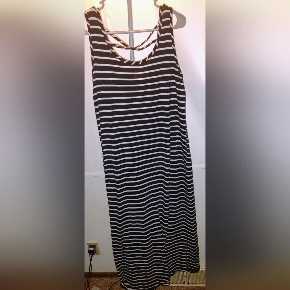 Women's plus size dress